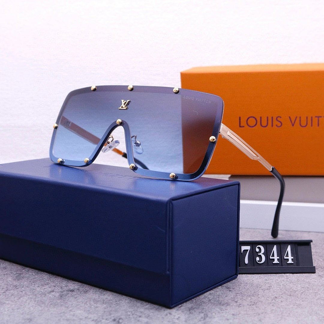 Louis Vuitton Tinted Lens Square Sunglasses, Polished Frame Style 09