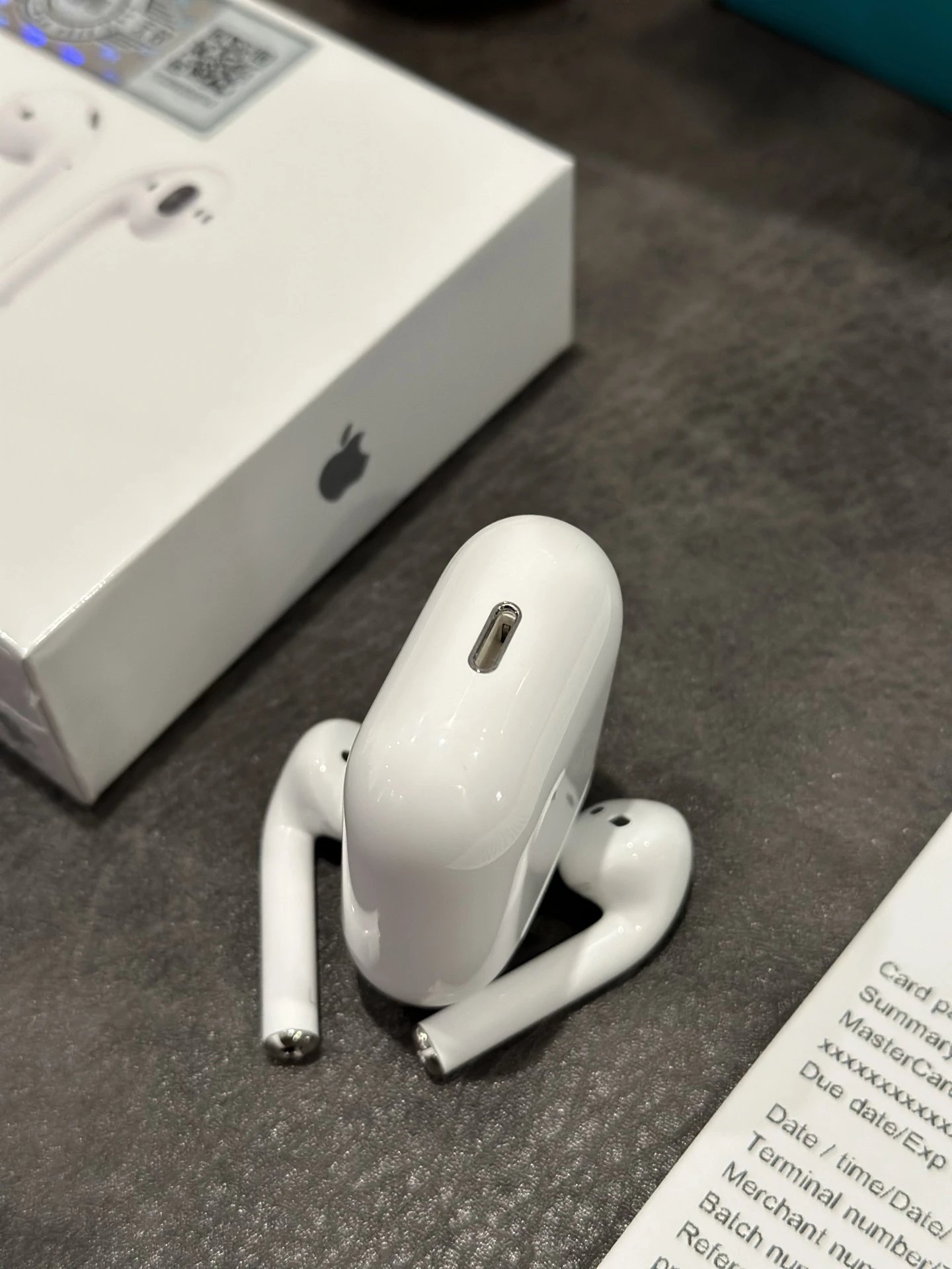 Apple AirPods 2
