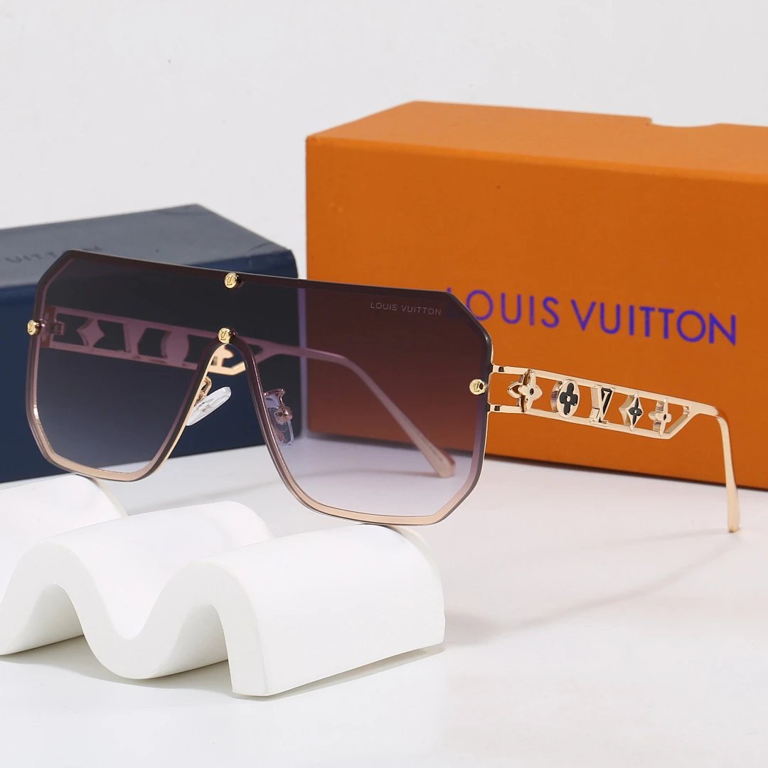 Louis Vuitton Black Tinted Lens Designer Sunglasses, Polished Frame Style 02