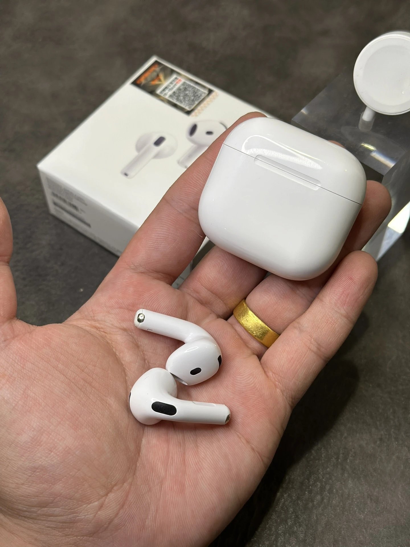 Apple AirPods 4 Wireless Earbuds