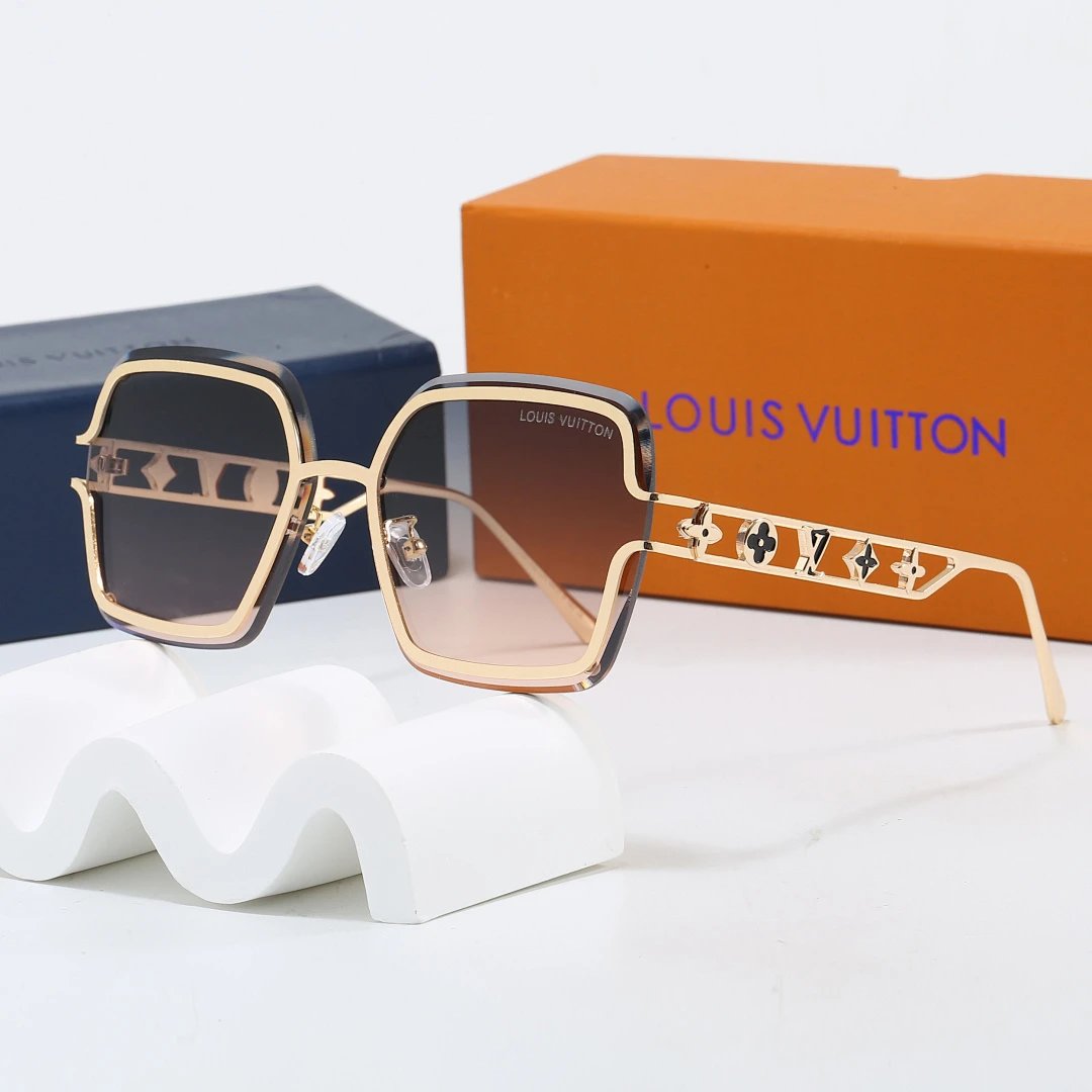 Louis Vuitton Black Tinted Lens Designer Sunglasses, Polished Frame Style 05