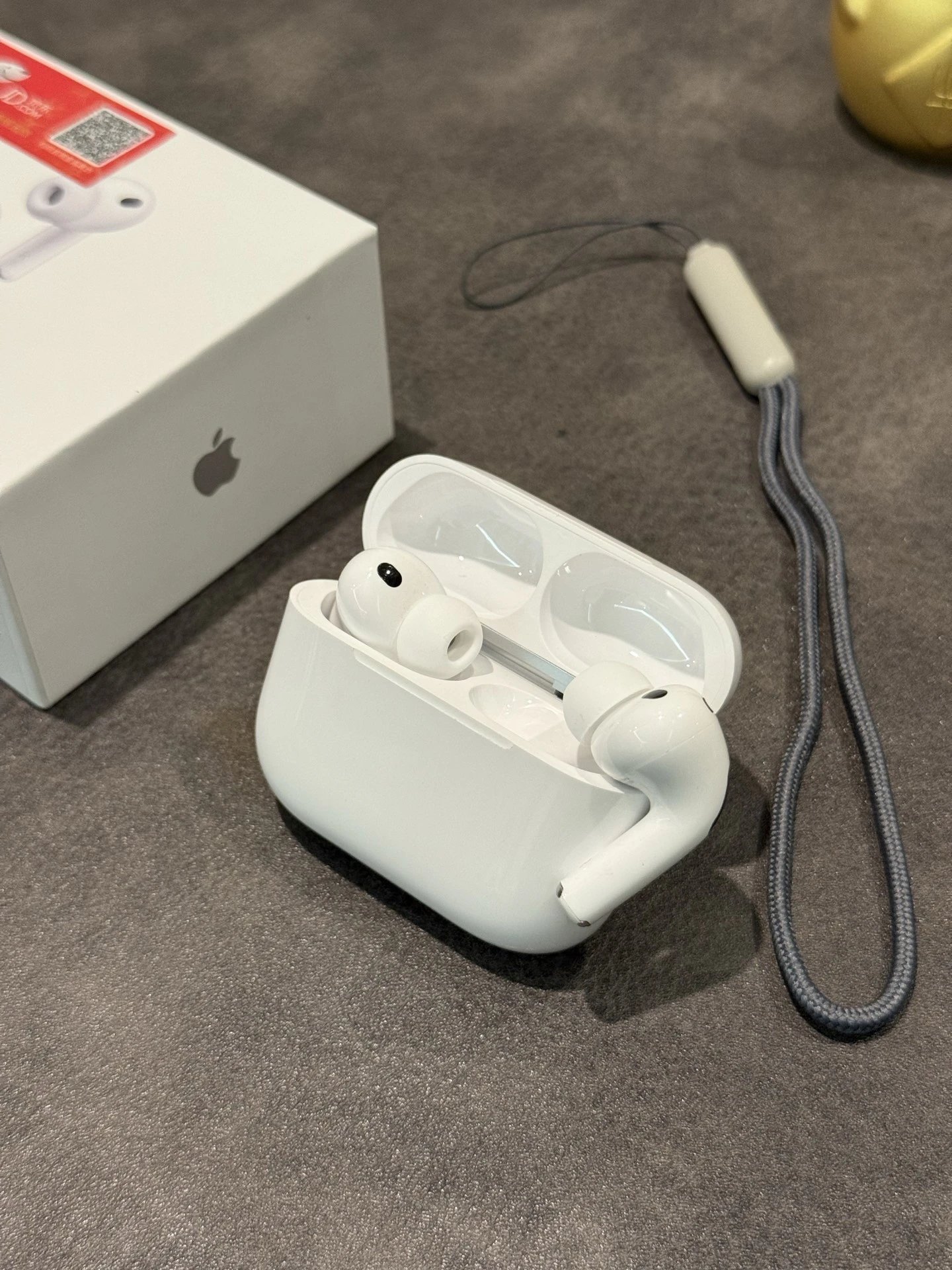Apple AirPods Pro 3 Earbuds