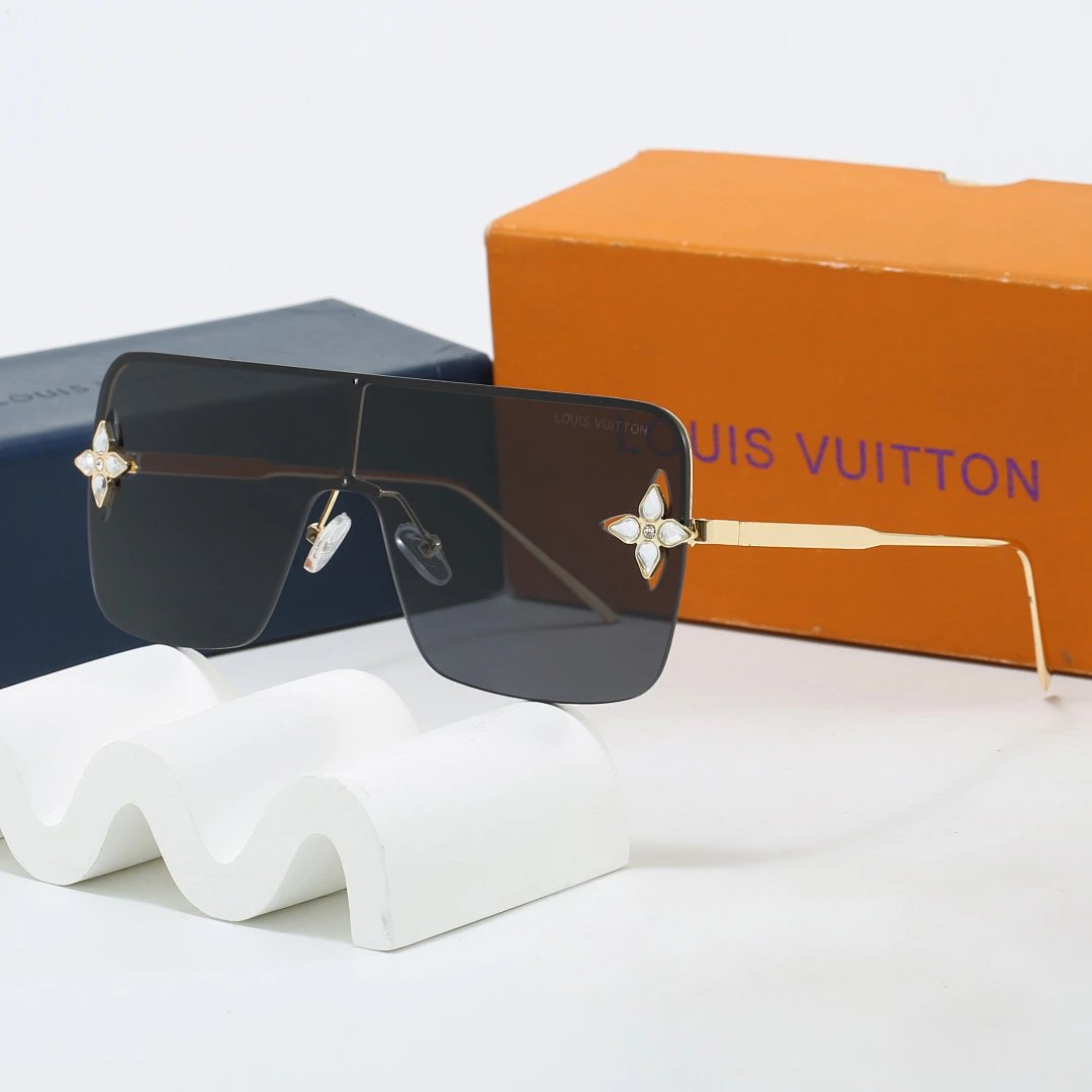 Louis Vuitton Brown Tinted Lens Square Sunglasses, Polished Frame Style 09