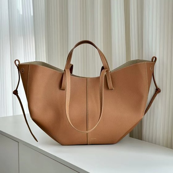 One shoulder tote bag