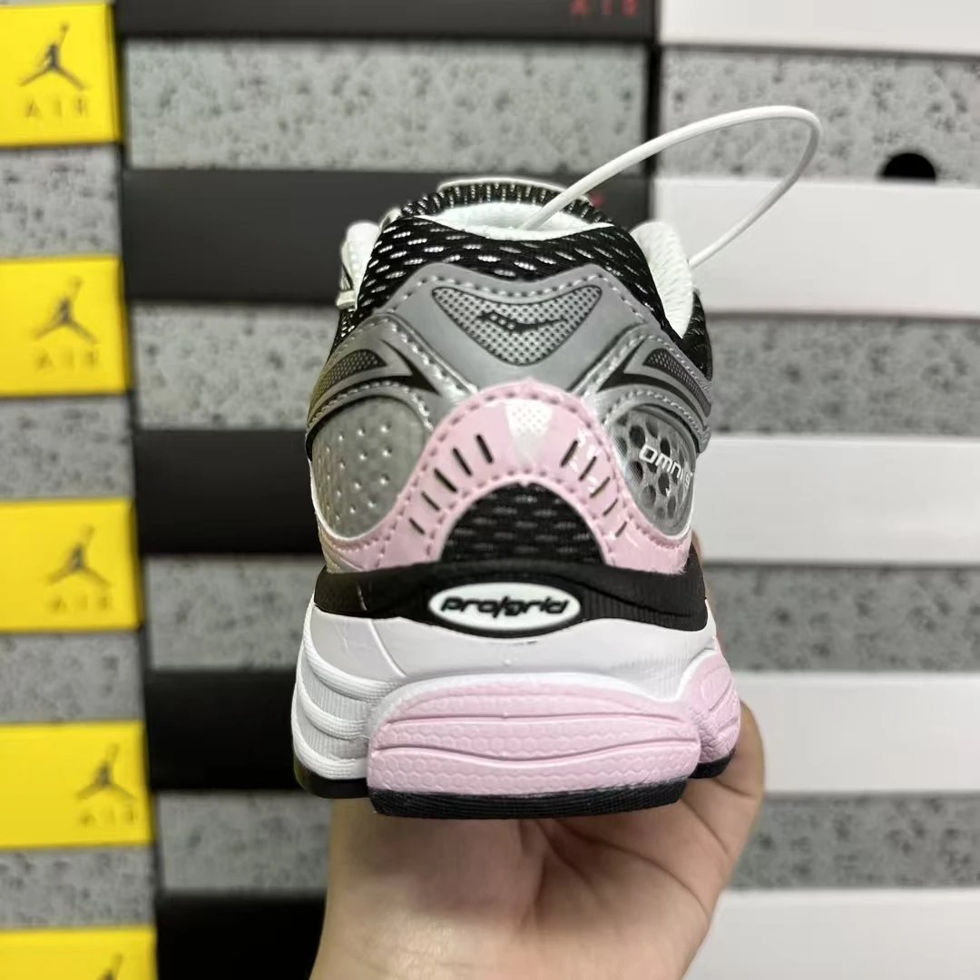 Saucony Sneakers ProGrid Omni 9 image 12