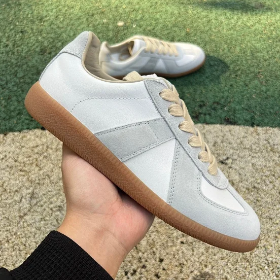 Unbranded Sneakers Low-Top Lace-Up Gum Sole product detail image 3