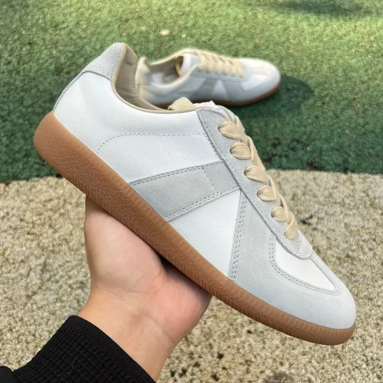 Maison Margiela Replica Sneakers Orange Suede Sneakers - 4
