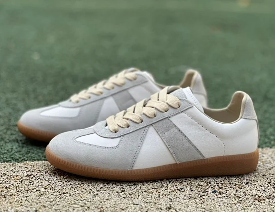 Unbranded Sneakers Low-Top Lace-Up Gum Sole product detail image 1