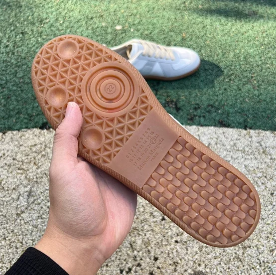 Unbranded Sneakers Low-Top Lace-Up Gum Sole product detail image 4