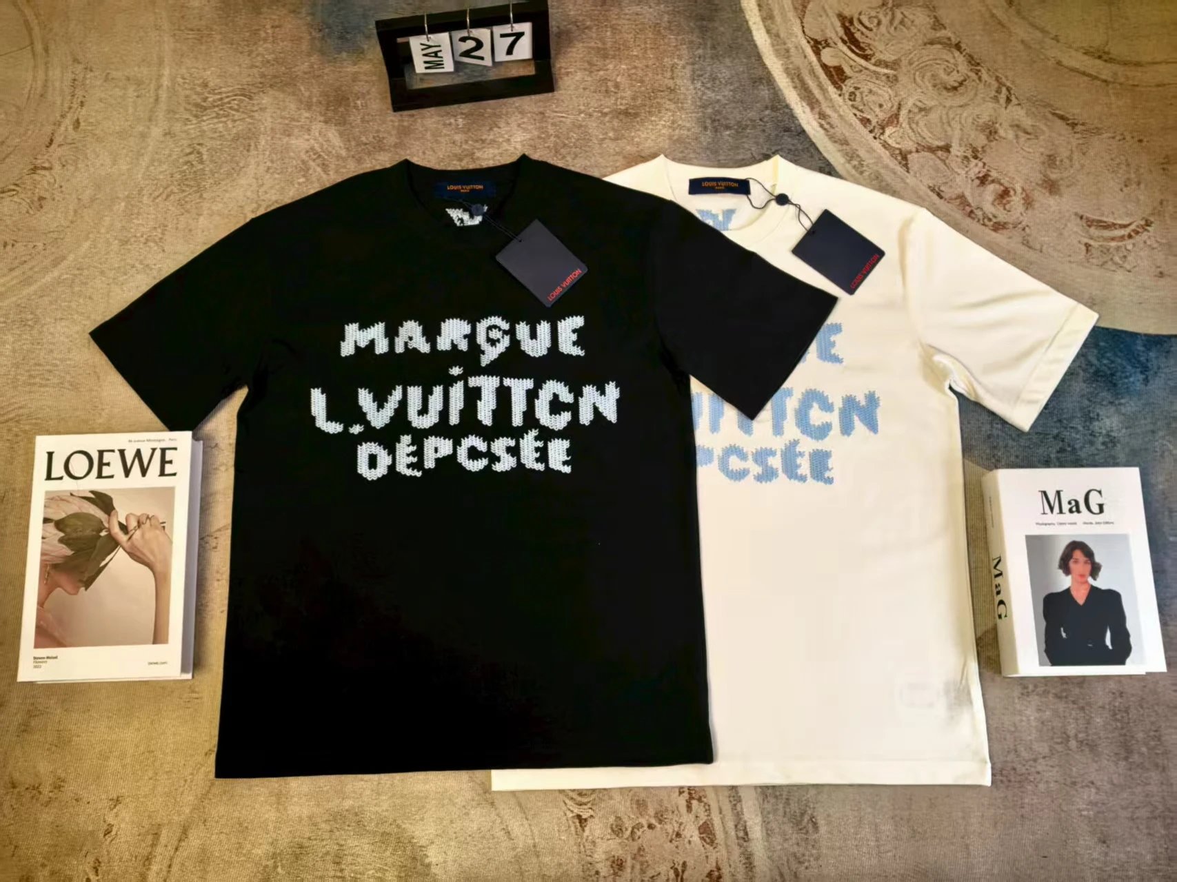 L - Fashion Letter T-shirt