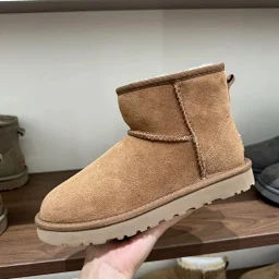 thumbnail for U boots WA+86 16712721237