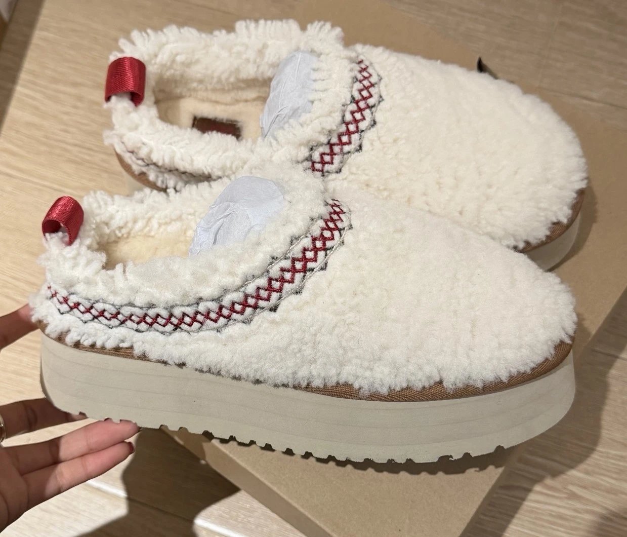 Uwomen Thick Bottom Pine Cake Ethnic Style Full Wool 4CM
