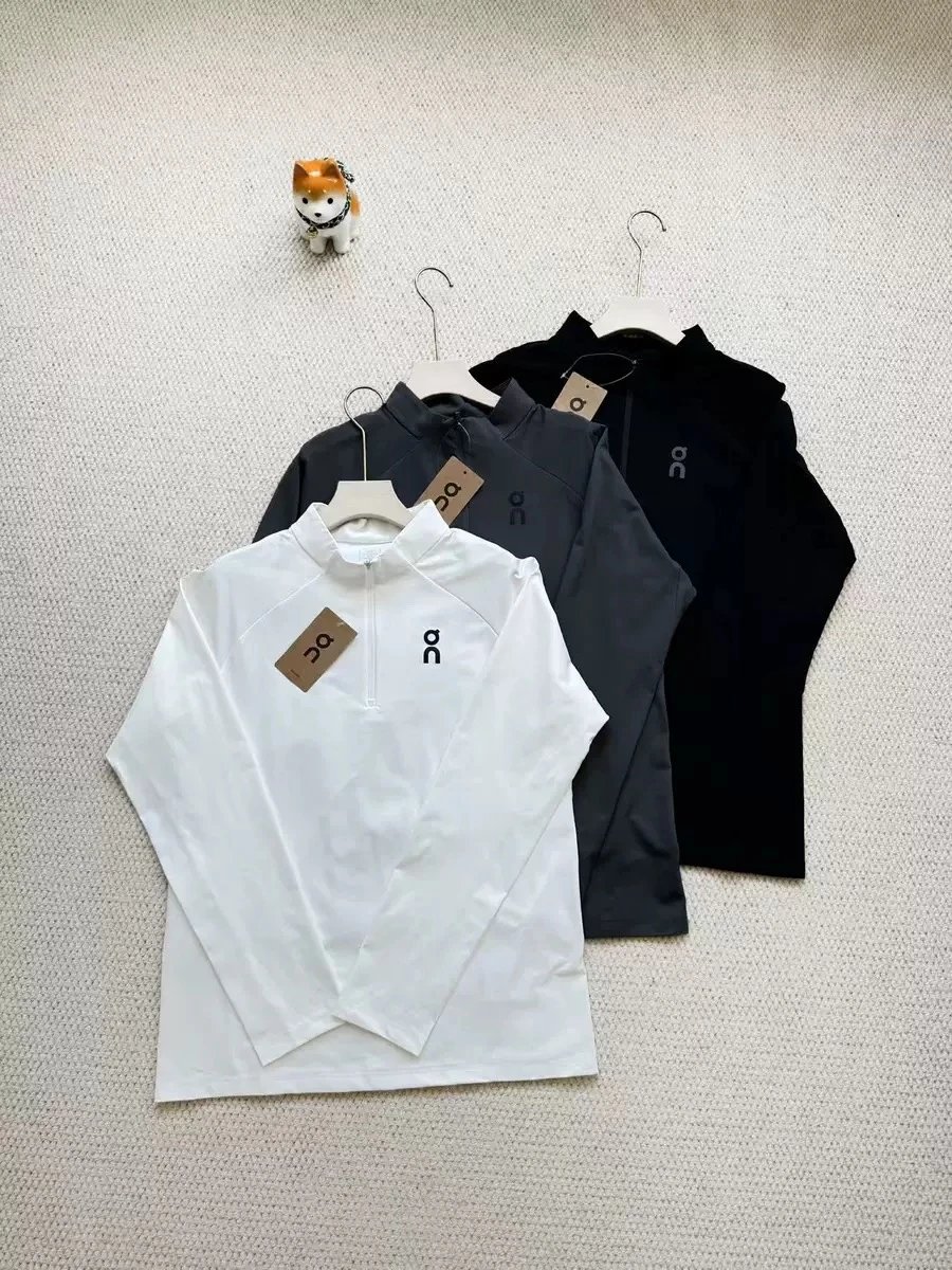 On T-Shirts Short-Sleeve Reflective Logo T-Shirt image 8