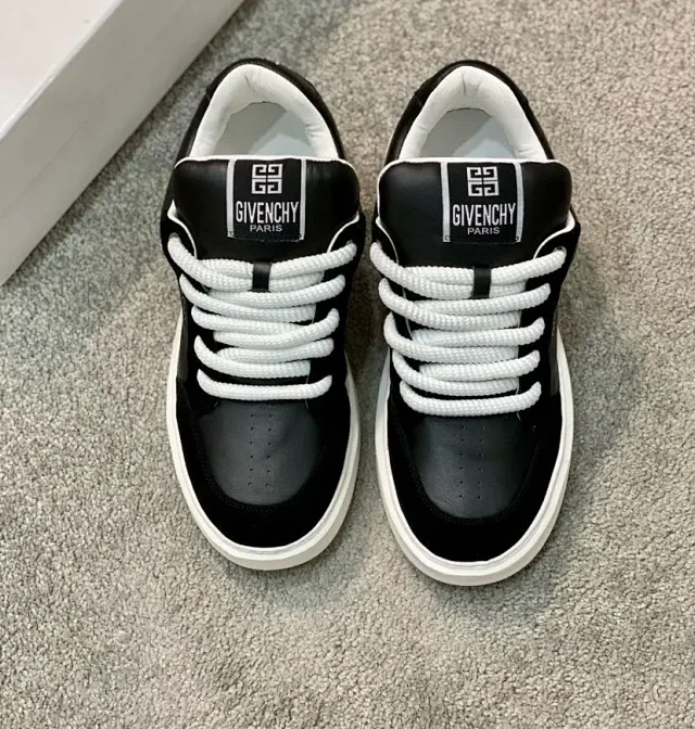 Givenchy Sneakers Low-Top Lace-Up product detail image 7