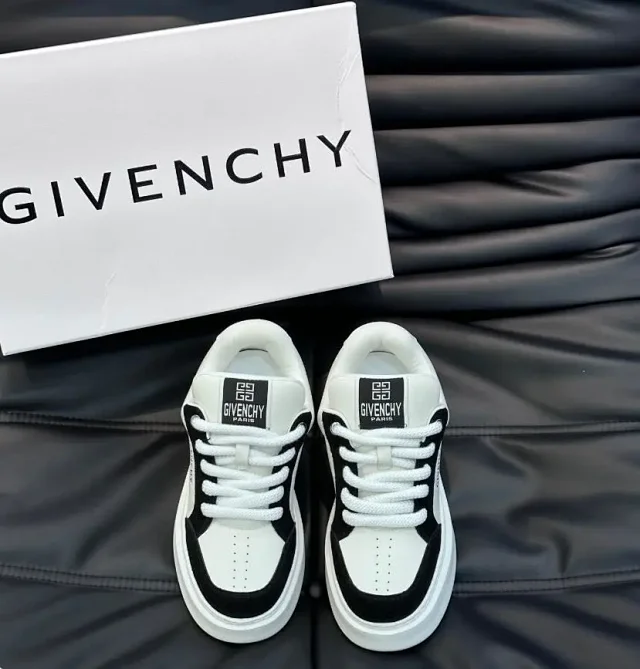 Givenchy Sneakers Low-Top Lace-Up product detail image 4