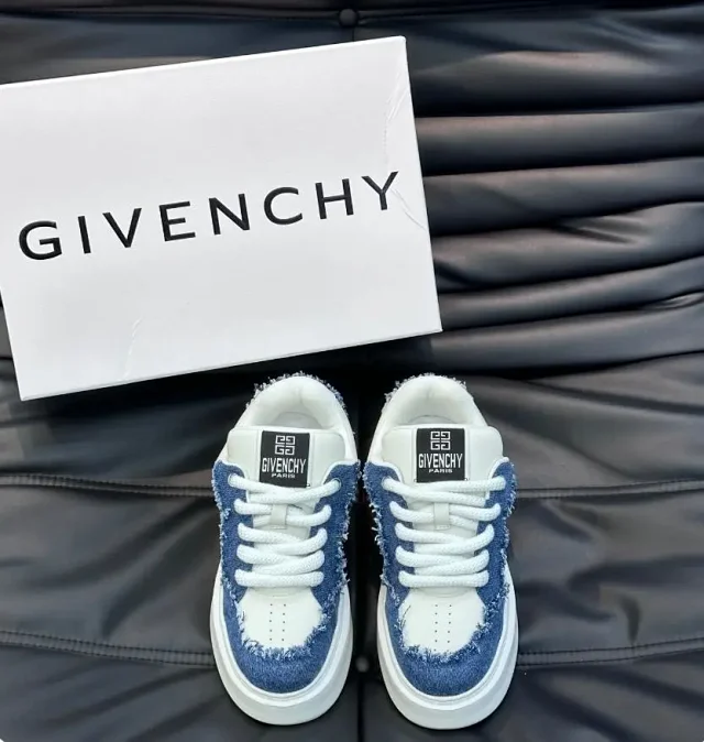 Givenchy Sneakers Low-Top Lace-Up product detail image 5