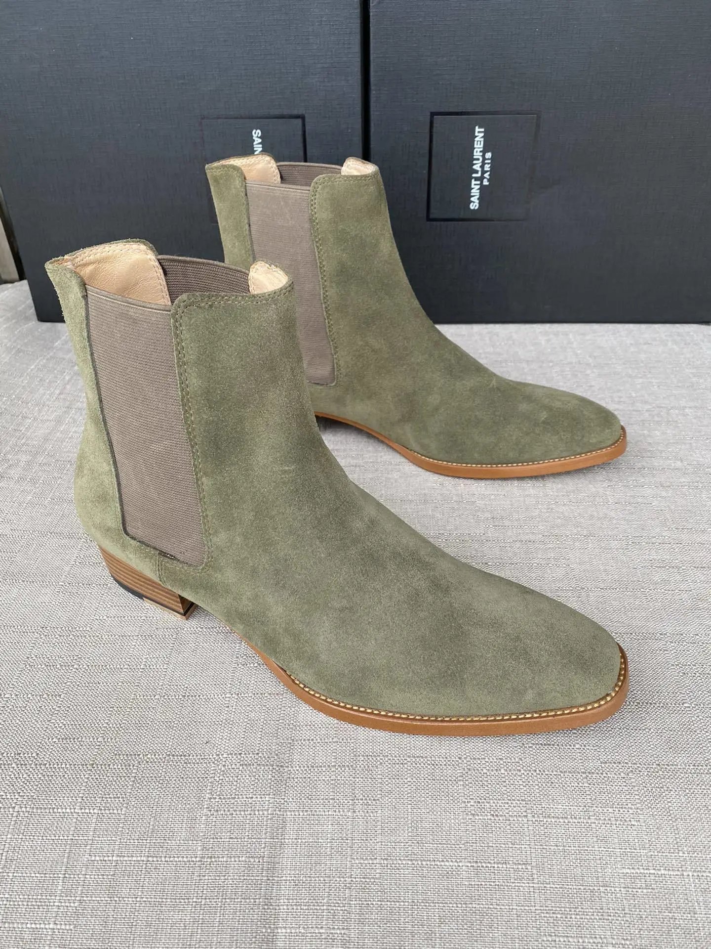 Saint Laurent Chelsea Beige Suede Buckle Boots