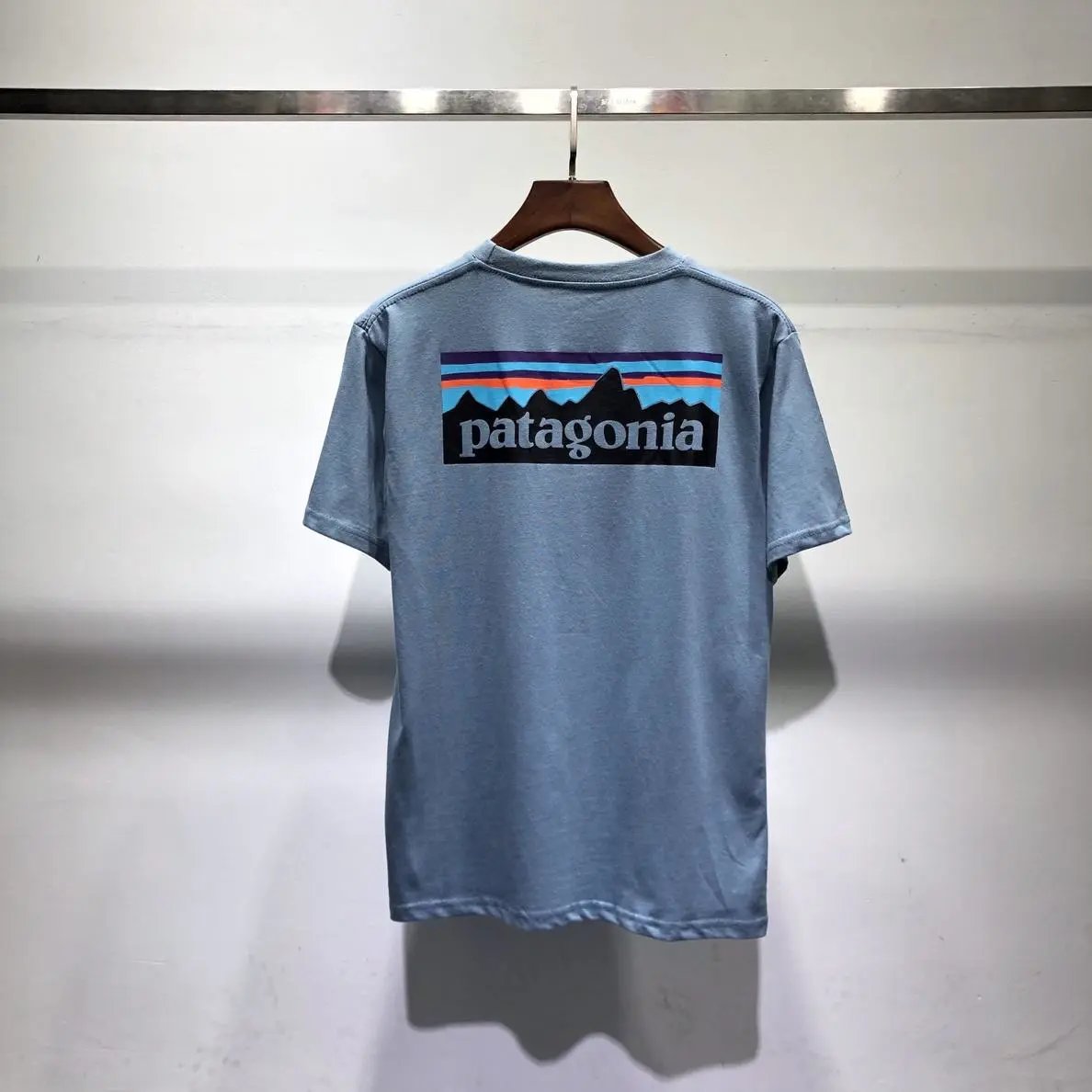 Crew Neck Short-Sleeved T-Shirt photo 4