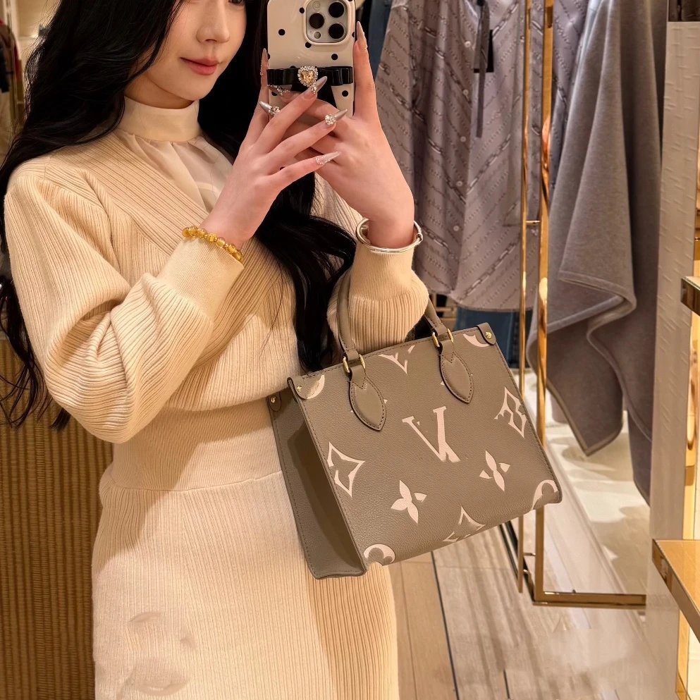 Louis Vuitton Onthego Monogram Print Tote Bag