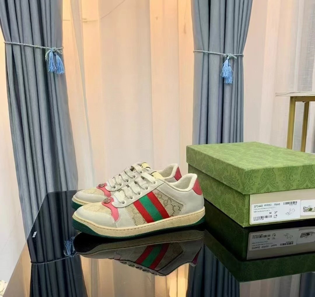 Gucci Screener Classic Dirty Sneakers