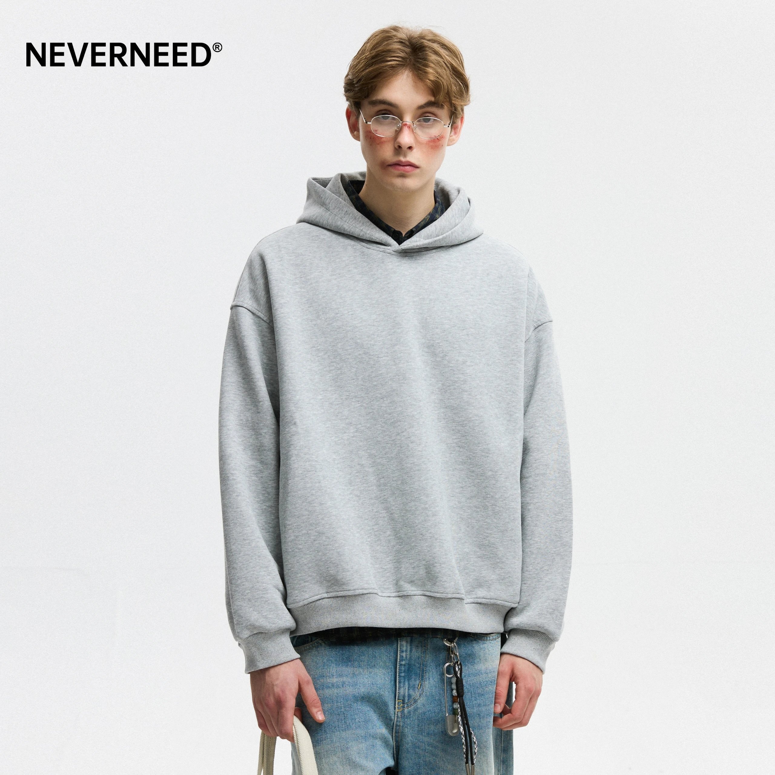 Men's Solid Color Hooded Sweatshirt photo 2