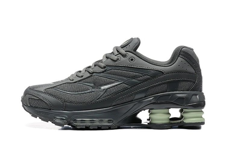 Supreme Shox R4 Black Mesh Sneakers