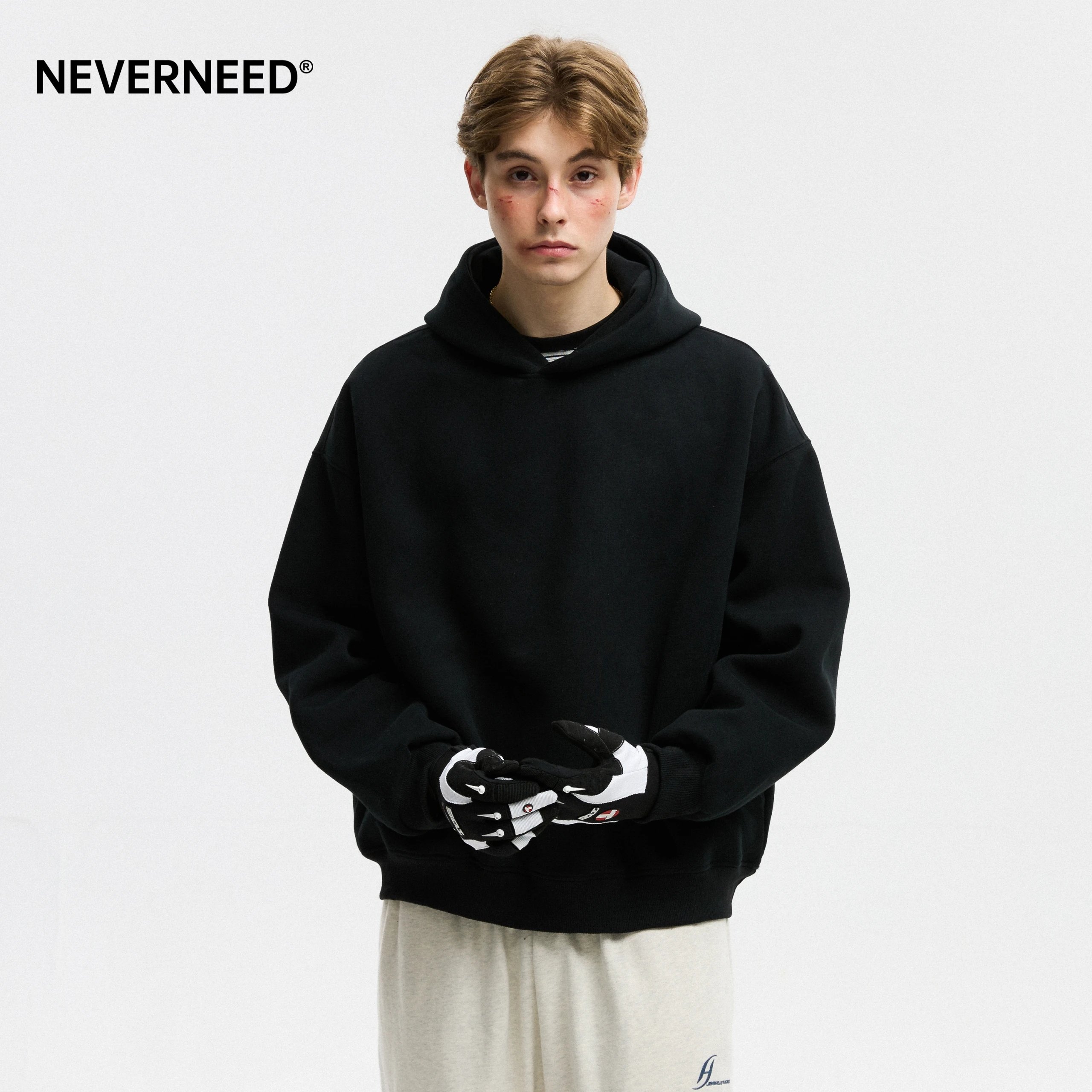 Men's Solid Color Hooded Sweatshirt photo 4