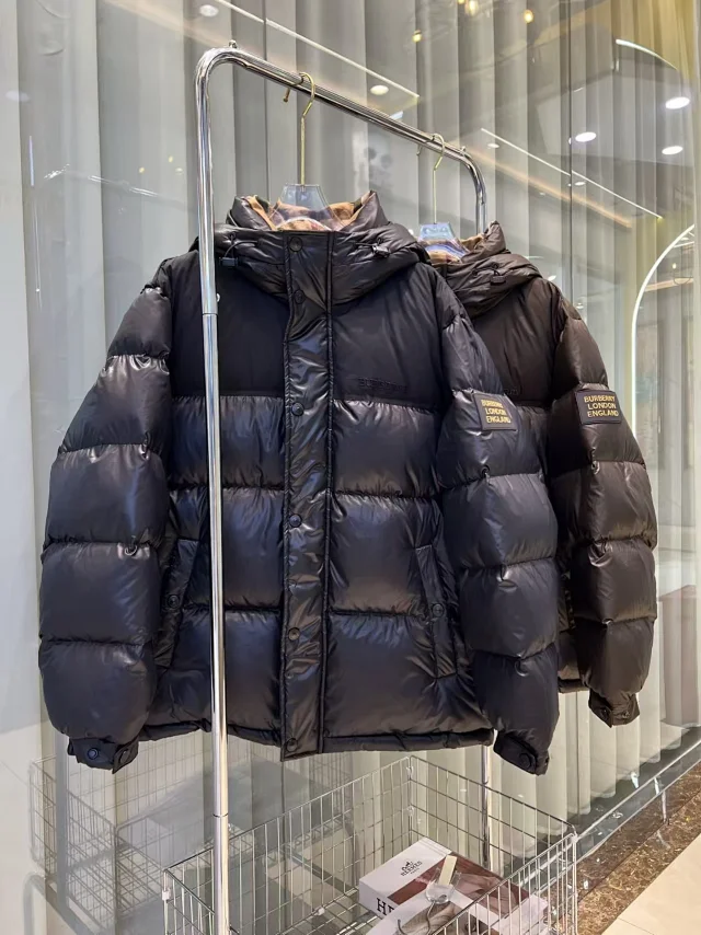 Burberry Men's Winter Letter Logo Thick Down Jacket photo 4