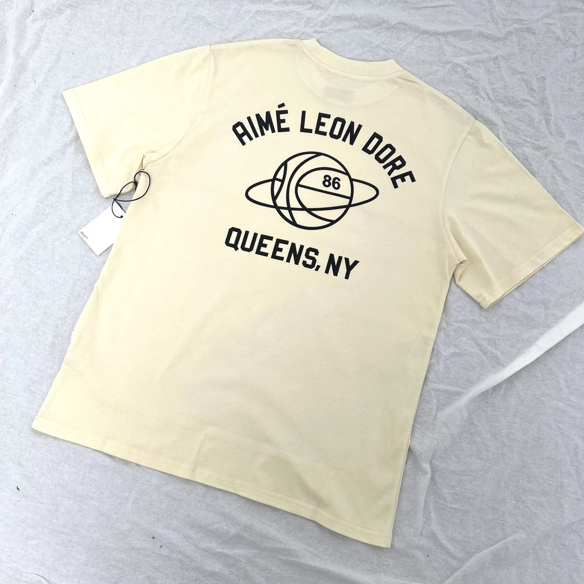 Round Neck Loose Couple T-Shirt photo 7