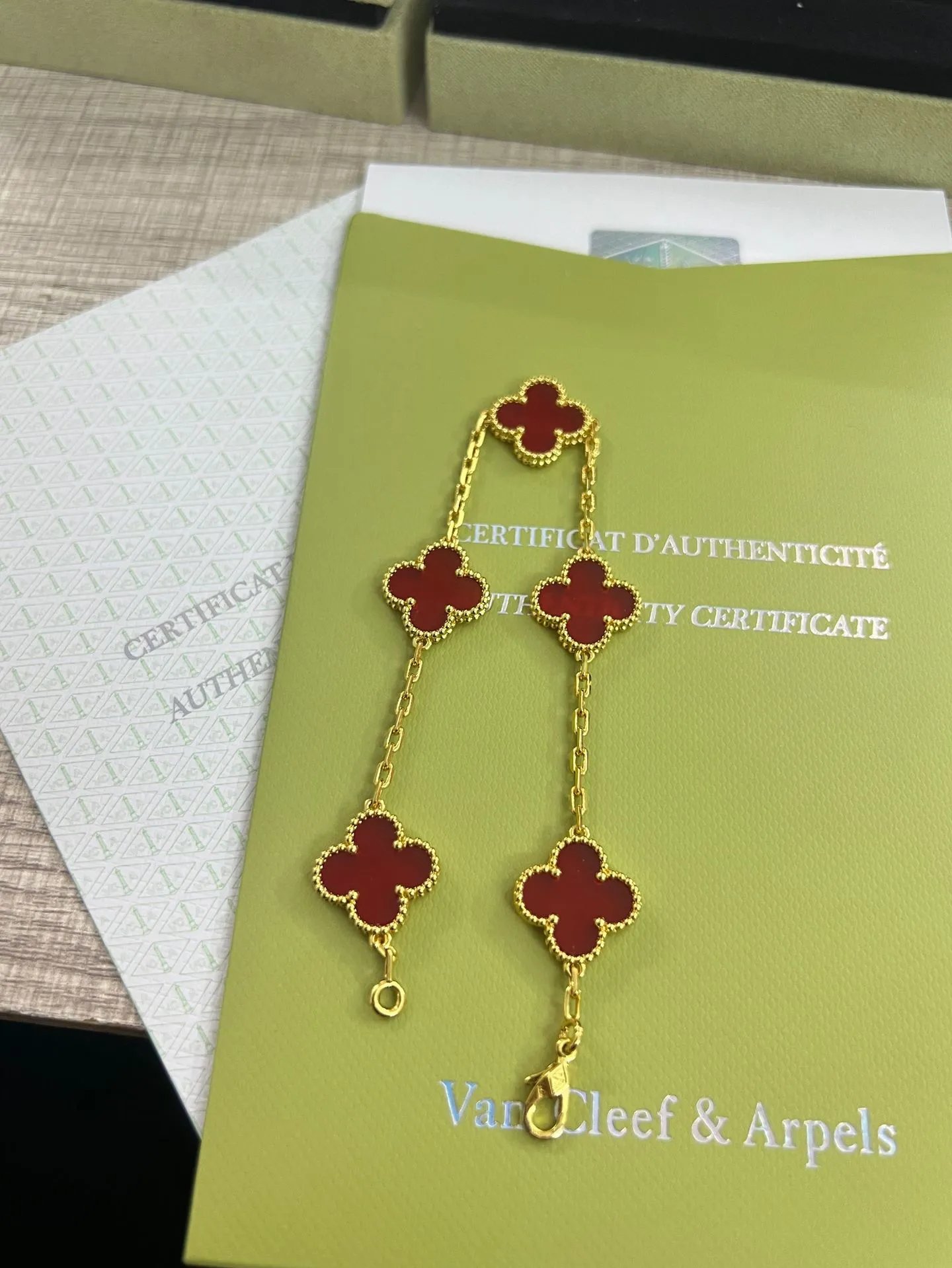 Four-Leaf Clover Five-Flower Bracelet photo 7