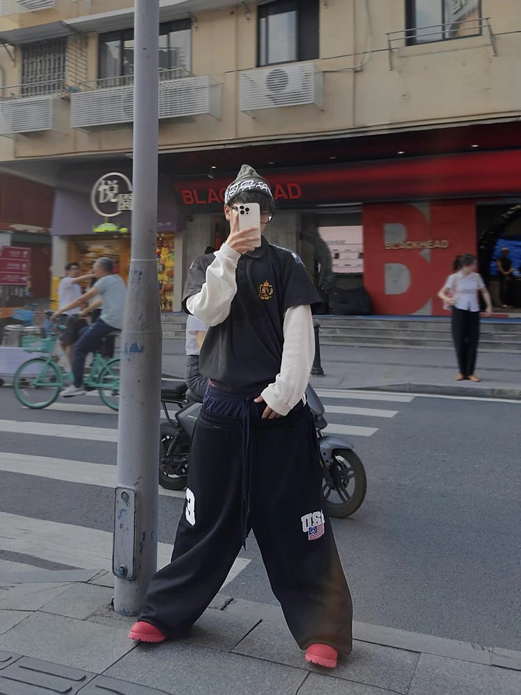 Embroidery Patchwork Wide-Leg Sweatpants photo 5
