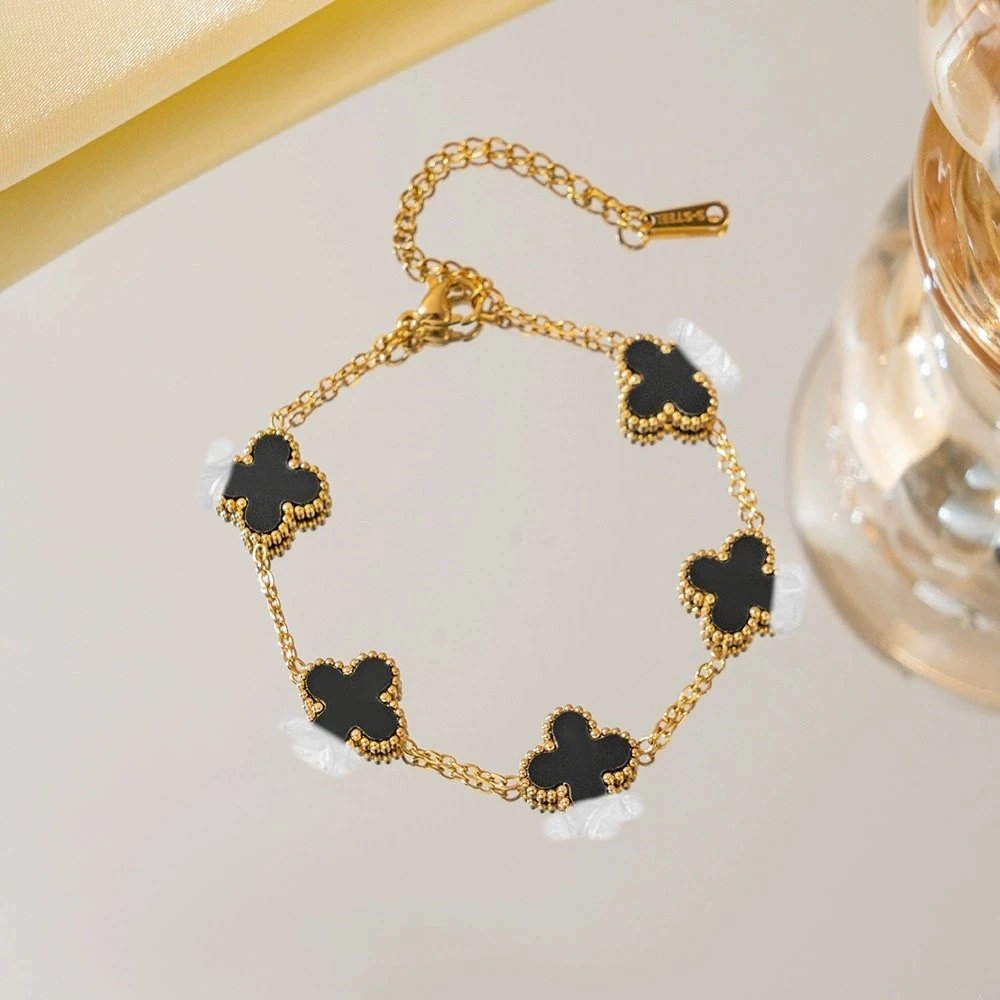 Women's Jewelry and Accessories photo 7