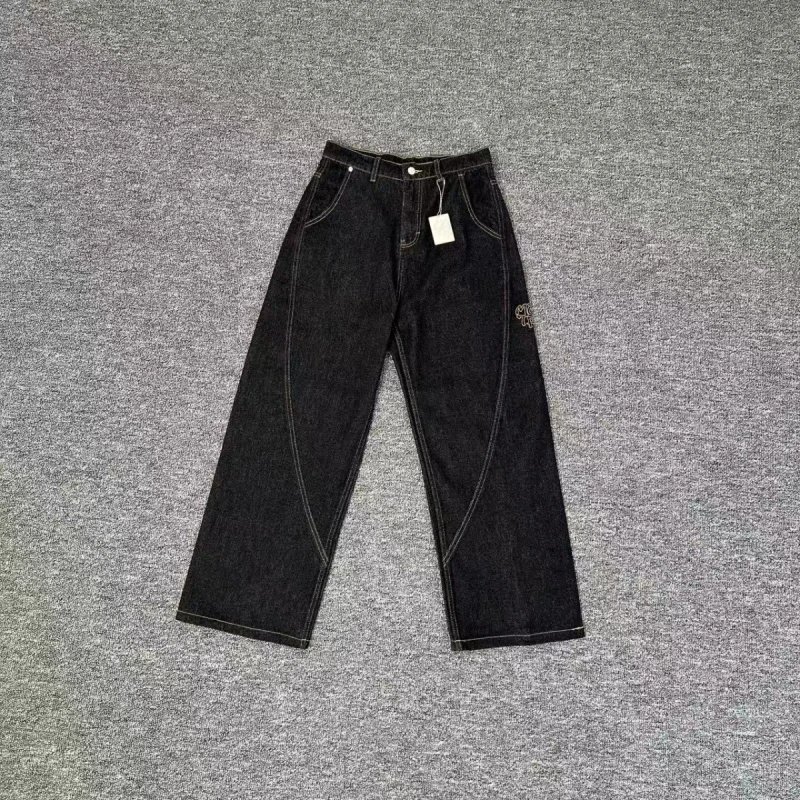 Mertra Embroidered Letter Washed Jeans photo 2