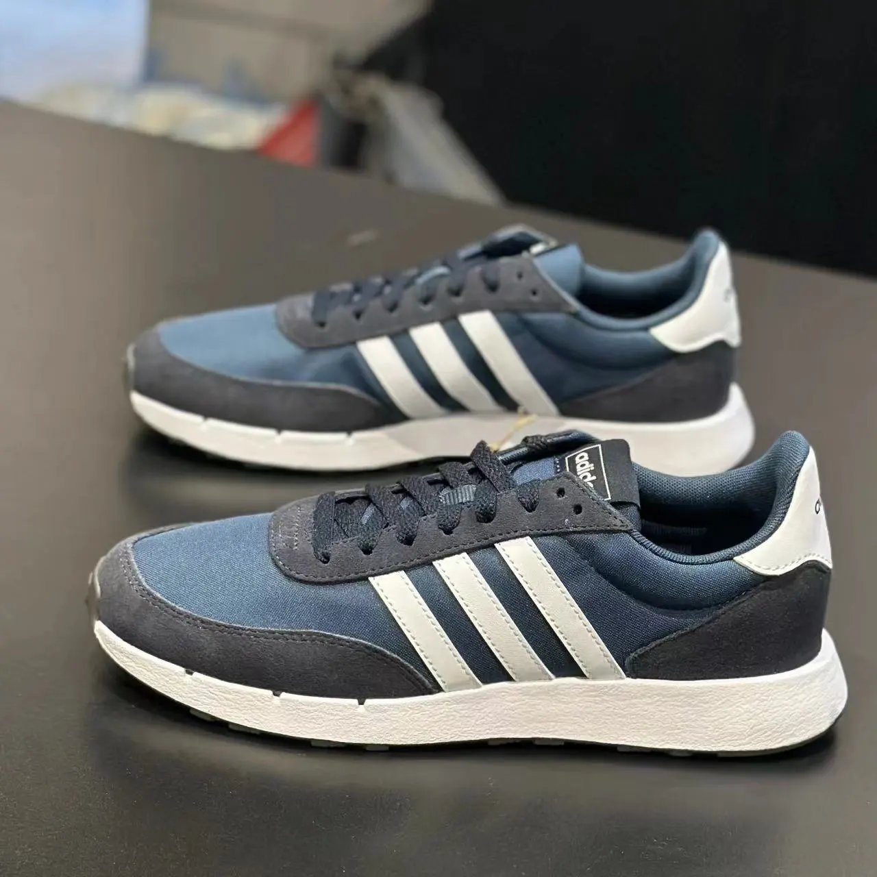 Adidas Men's Low-Top Running Shoes JS3022