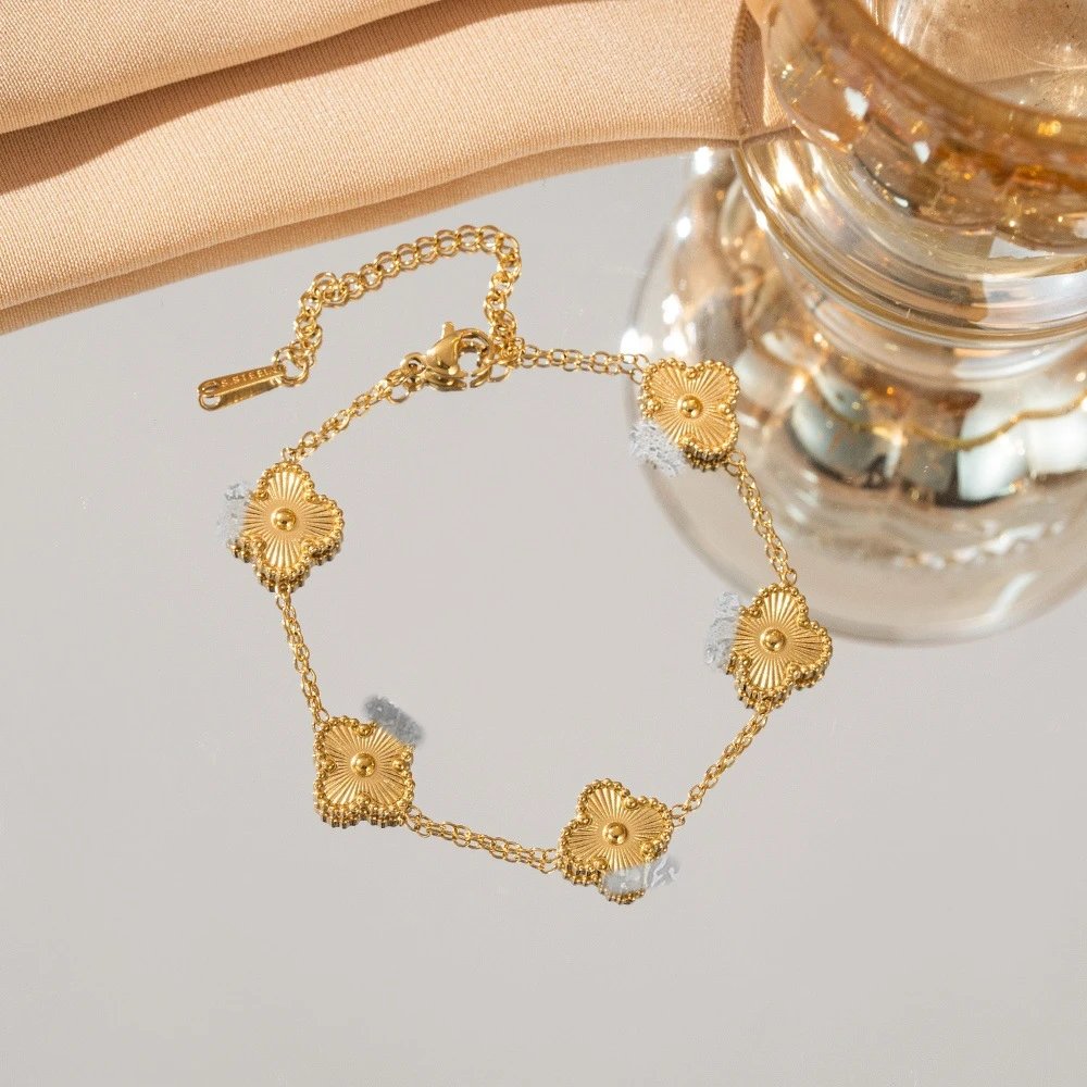 Women's Jewelry and Accessories photo 4