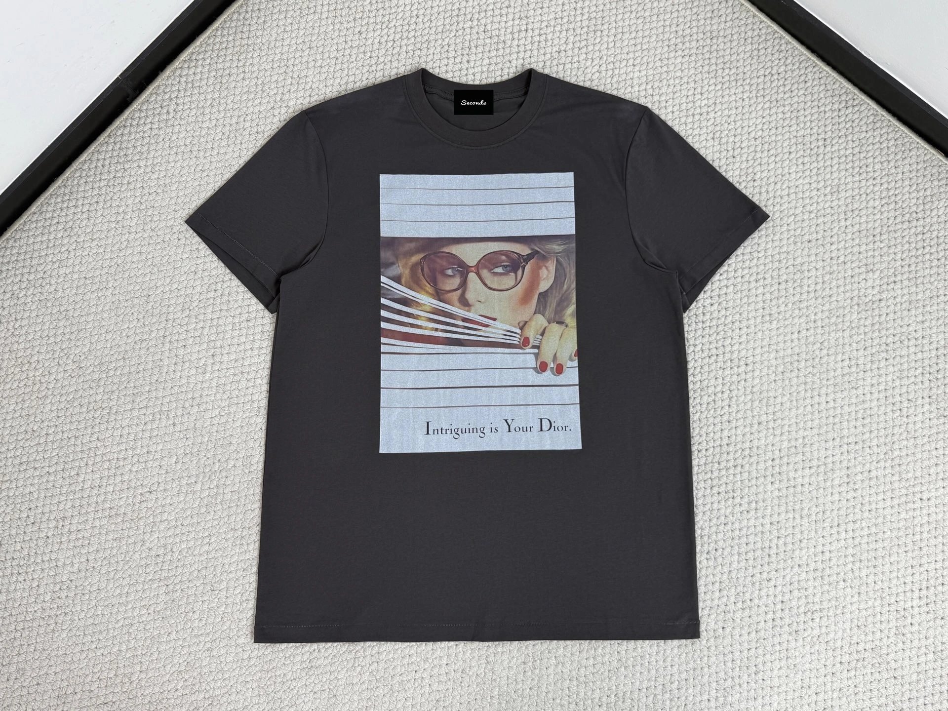 Seconda Graphic Print White Vintage Style T-Shirt