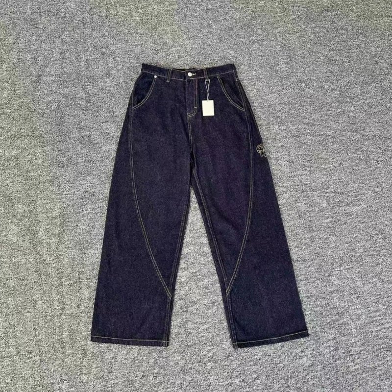 Mertra Embroidered Letter Washed Jeans photo 3