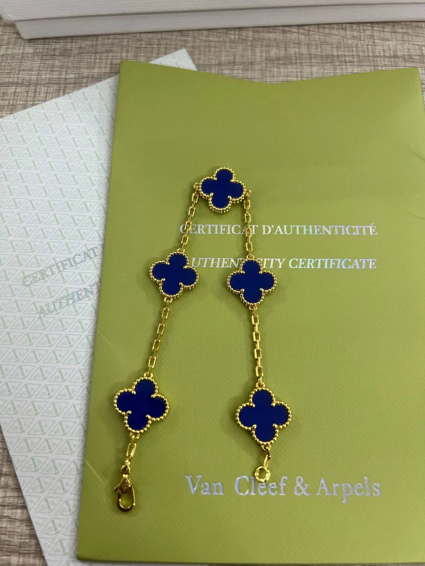 Four-Leaf Clover Five-Flower Bracelet photo 6