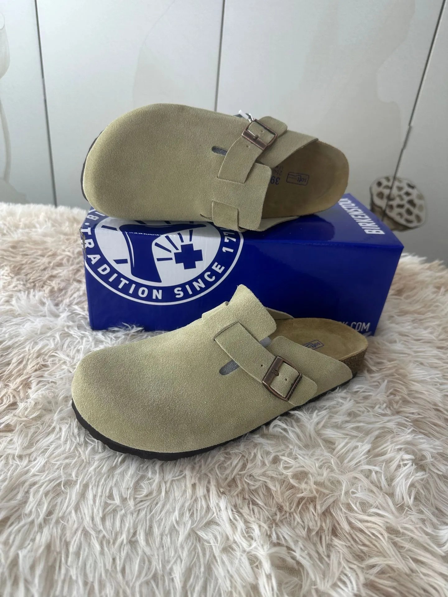 Birkenstock Boston Wool Gray Clogs - 8