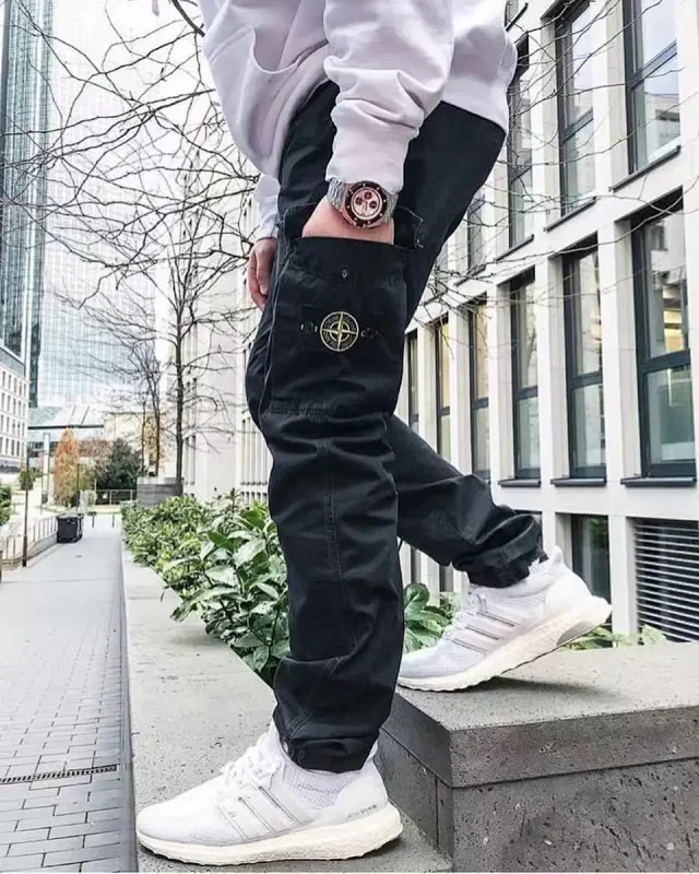 Stone Island Compass Badge Cargo Pants photo 6