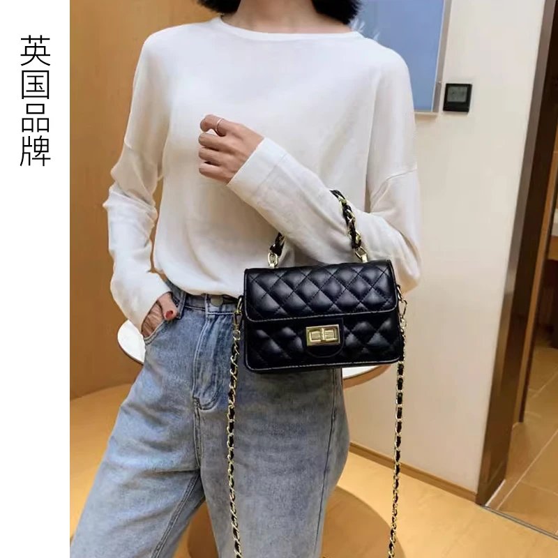 Quilted White Chain Strap Crossbody Bag