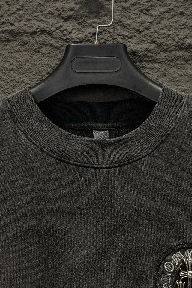 Black Cotton Crewneck Sweatshirt With Embroidered Logo Graphic