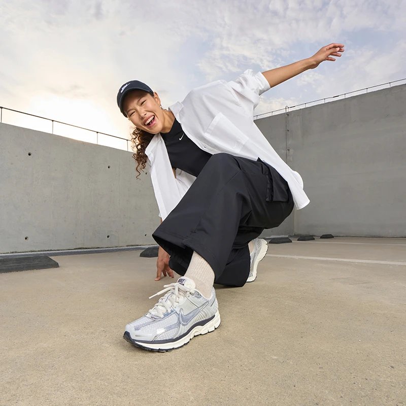 Nike Women's Breathable Lightweight Sports Shoes Winter Retro Running Shoes