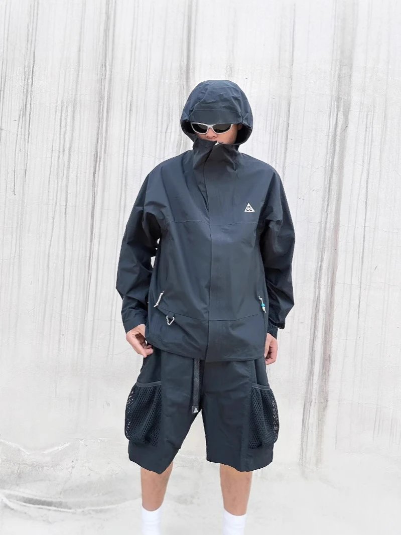 Nike ACG Black Rainproof Hooded Jacket