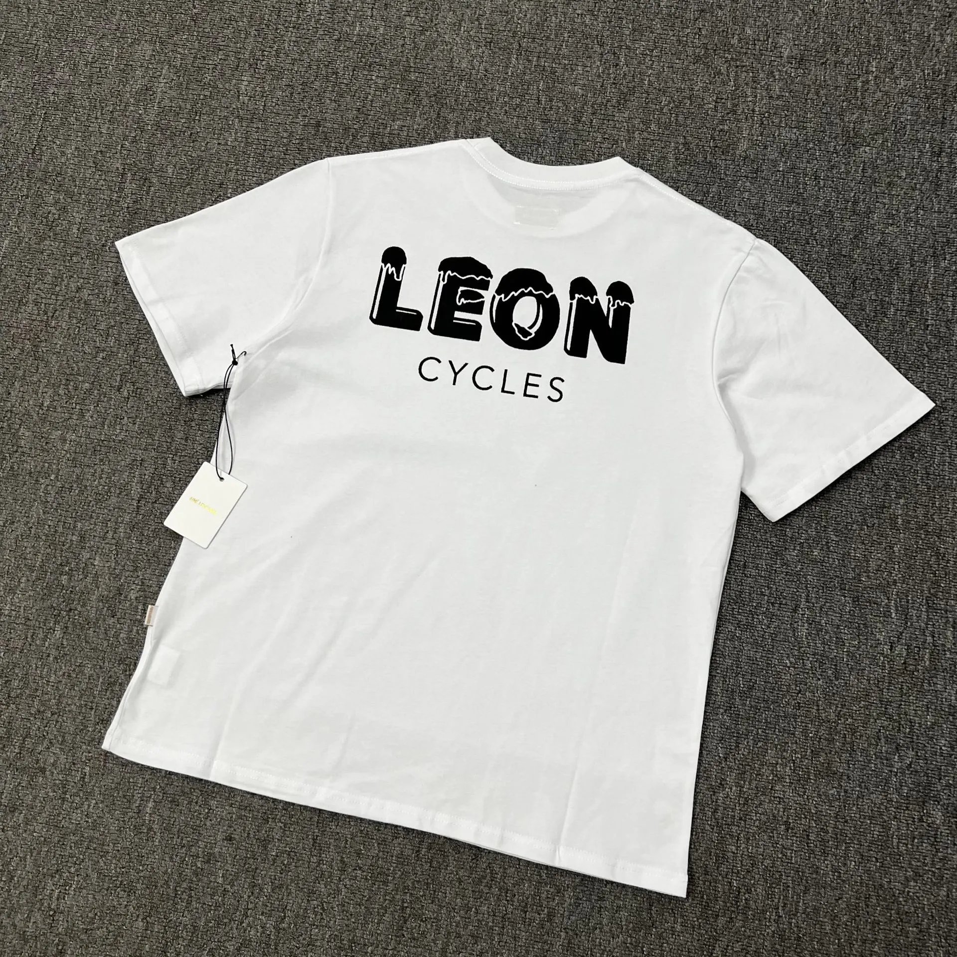 Round Neck Loose Couple T-Shirt photo 2