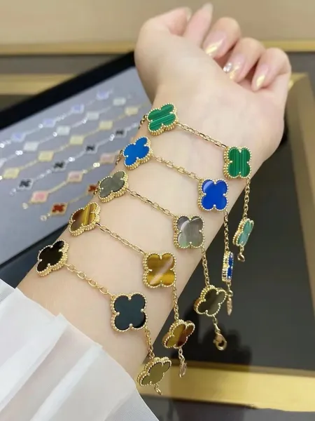 Van Cleef & Arpels Alhambra Bracelet Light Blue Mother-of-Pearl Bracelet - 4