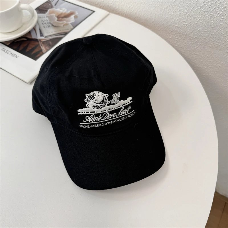 Aimé Dore Lean Navy Blue Embroidered Baseball Cap