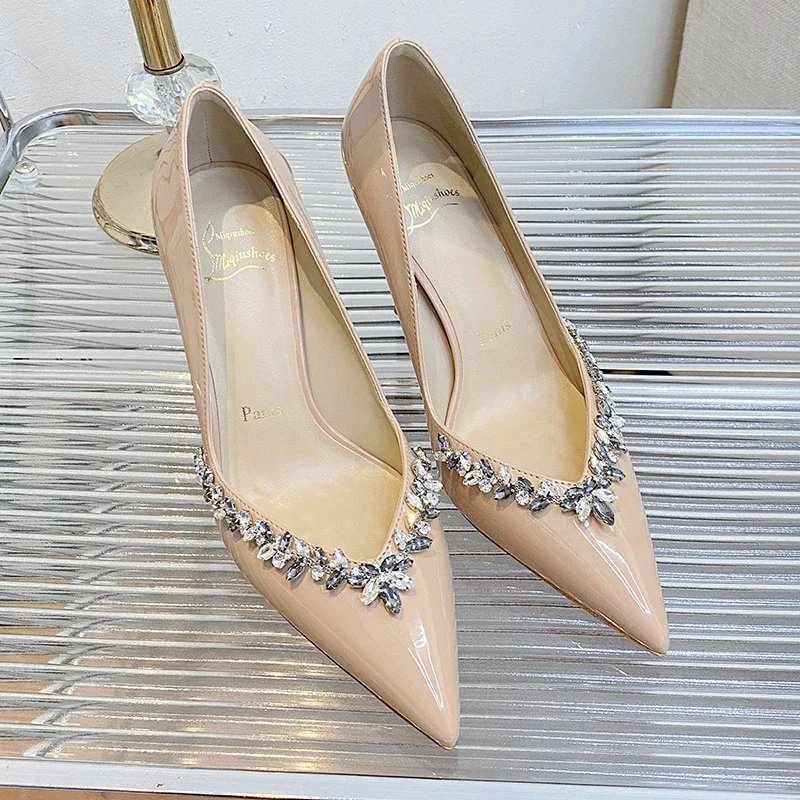 V-cut closed-toe chain nude (6/8CM, ships 8CM by default)