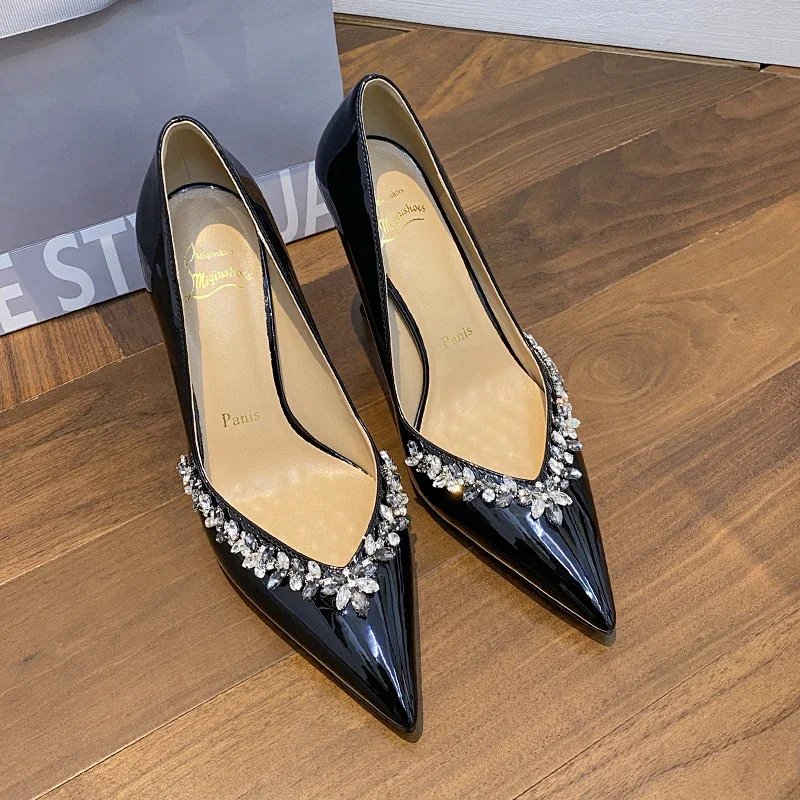 V-cut closed-toe chain black (6/8CM, ships 8CM by default)