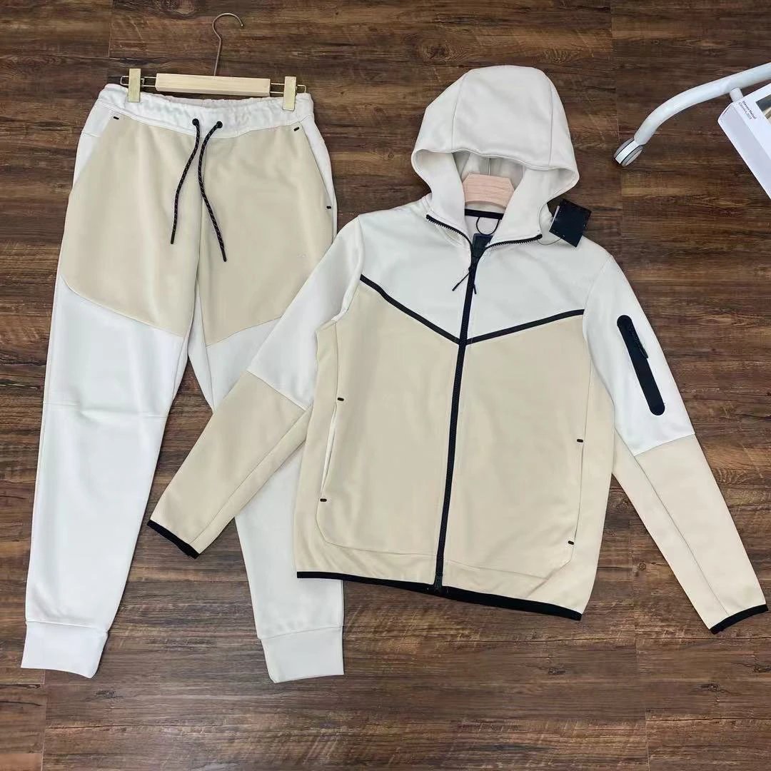 Nike Tech Fleece Bei